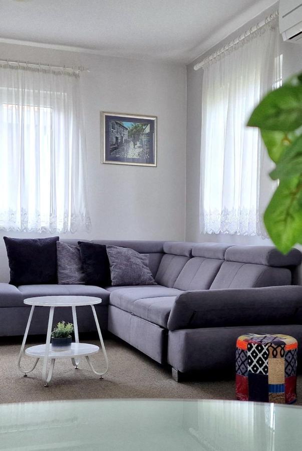 Apartment Silvana Kaštela Eksteriør billede